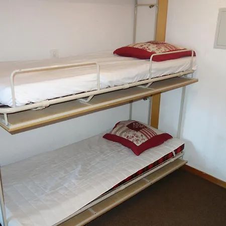 Mayens De L Ours Cz 031 - Mountain 6 Per *